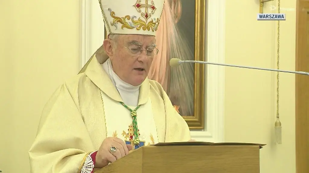 Abp Hoser: jesteśmy narodem ukształtowanym mającym świadomość tego kim jest