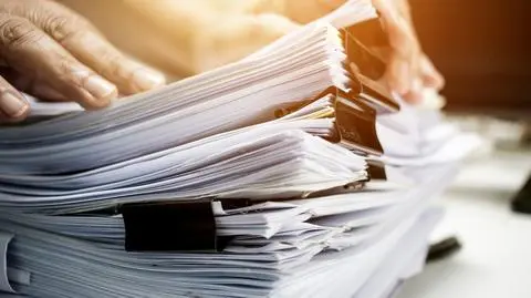 "Polska mistrzem świata w prawie"? Ile stron aktów prawnych wyprodukowano