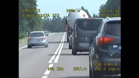 Zlekceważył podwójną ciągłą, na wzniesieniu wyprzedzał kolumnę samochodów