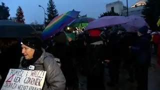 Wtorkowy protest przed Sejmem przeciwko lex Czarnek