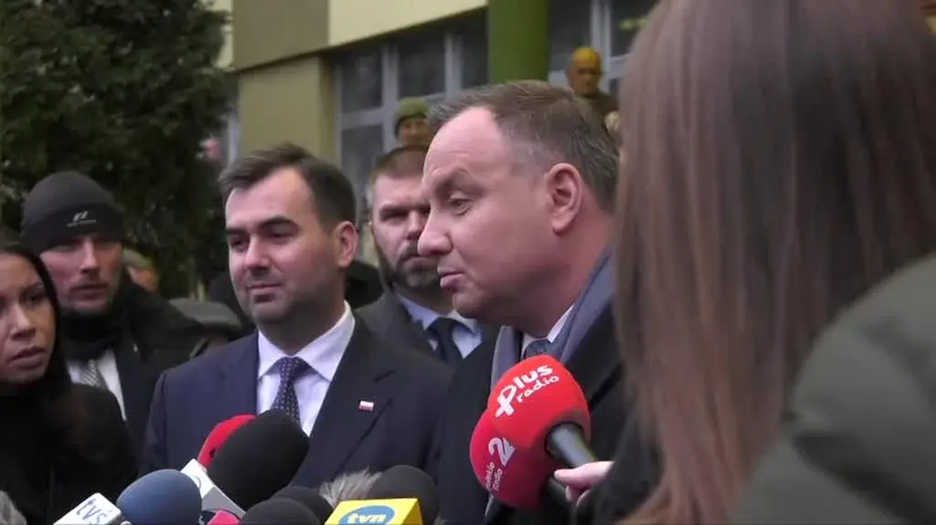 Prezydent: być może będzie konieczność zrezygnowania ze zgromadzeń
