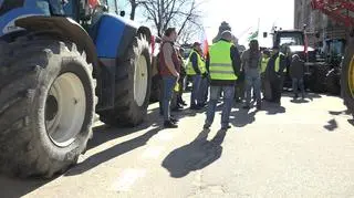 Protest rolników w Szczecinie trwa niezależnie od dymisji ministra rolnictwa - 05.04.2023 r.