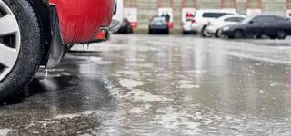 Jak jeździć po śliskiej nawierzchni. "Po pierwsze maksymalna koncentracja"