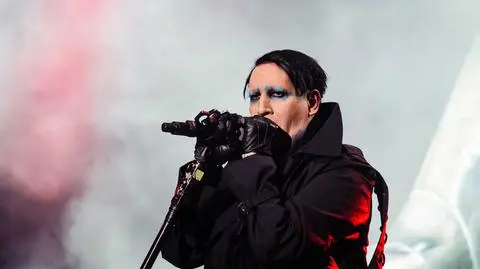 Marilyn Manson skazany za plucie i smarkanie na operatorkę kamery