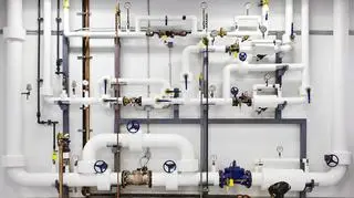Skuteczny system chłodzenia jest kluczowy dla sprawnego działania serwerowni