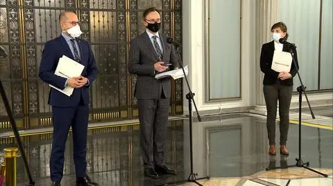 Posłowie Koalicji Obywatelskiej i Rzecznik Praw Dziecka na konferencji w Sejmie