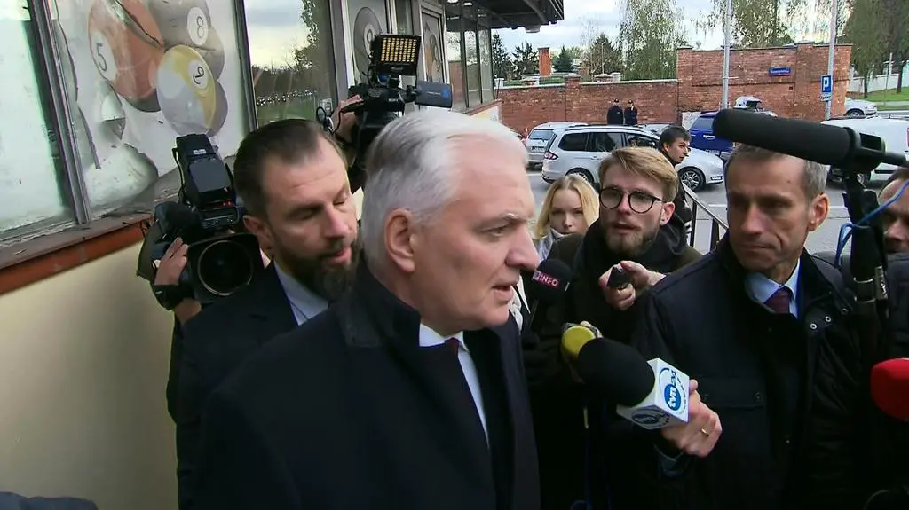 Zebranie komitetu wykonawczego PiS w sprawie nowego rządu. Gowin: najważniejsze jest wypracowanie programu