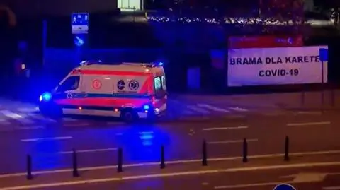 Chwilę po północy do szpitala tymczasowego na Stadionie Narodowym trafił pierwszy pacjent