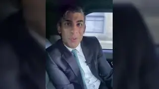 Rishi Sunak bez zapiętych pasów