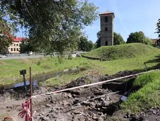 W zeszłym roku prowadzone były tu badania archeologiczne, które w tym roku mają być kontynuowane 