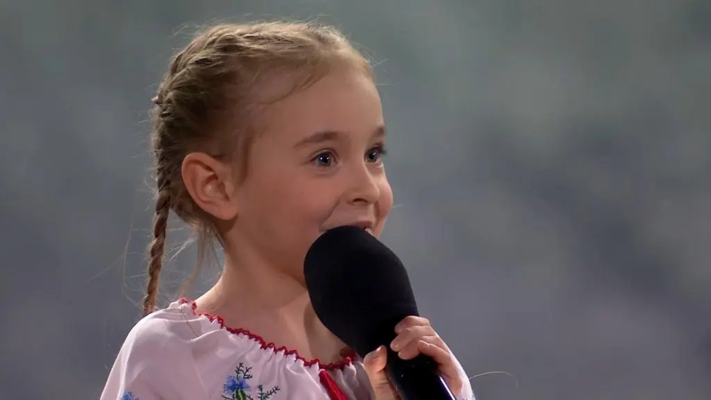 Koncert "Razem z Ukrainą". Amelka śpiewa ukraiński hymn