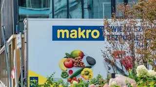 makro shutterstock_2217705899
