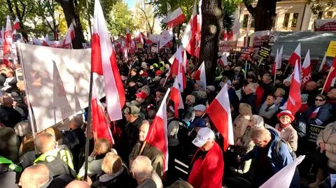 Manifestacja przed Trybunałem Konstytucyjnym