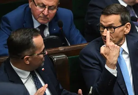 Porażka, która może się PiS opłacić. "W to nam graj"