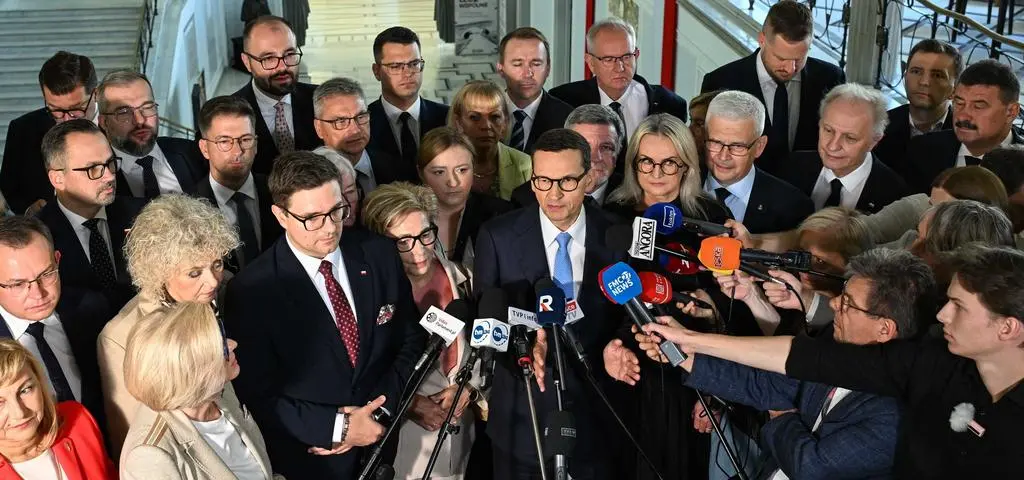 Trzech posłów może jeszcze odejść z PiS? Pojawiają się nowe informacje zza kulis