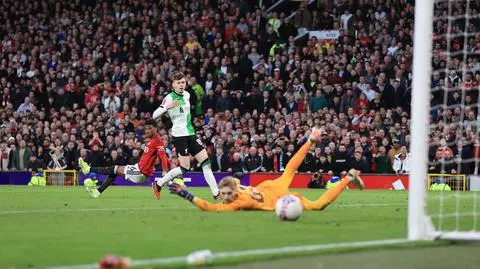 Widowisko najwyższych lotów. Siedem goli w Manchesterze