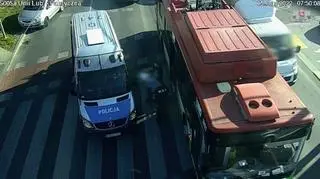 Mężczyzna został wyprowadzony z autobusu 