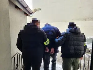 52-letni mieszkaniec powiatu świdnickiego, który zostawił wulgarne napisy na murze kościoła w Świdnicy