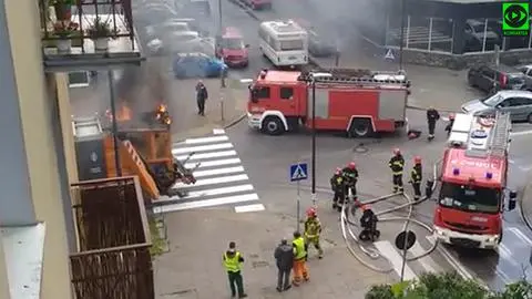 Pożar śmieciarki przy ulicy Kordeckiego