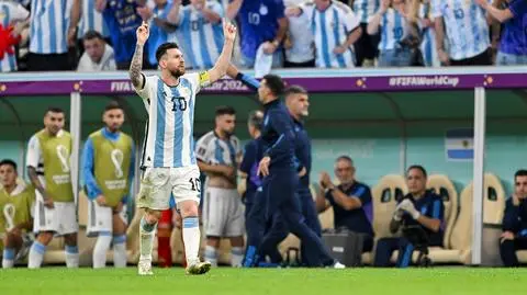 Wielki Leo Messi. Wizjonerska asysta i historyczny gol