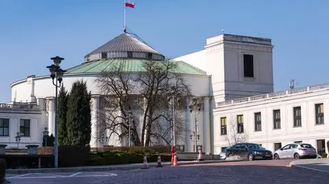 Six parties in the Sejm. Parliamentary poll for "Fakty" and TVN24
