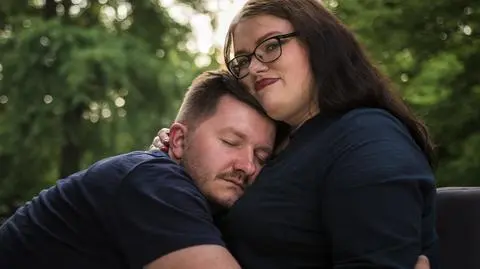 "Mąż mnie ubiera, przesadza, podaje przedmioty, pomaga się myć. Bez zająknięcia"