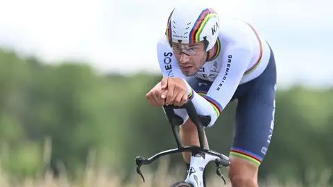 Van Aert tuż za mistrzem świata. Dobra czasówka Kwiatkowskiego