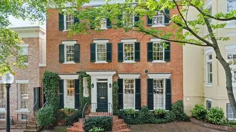 Dom Madeleine Albright wystawiony na sprzedaż za 4 mln dolarów