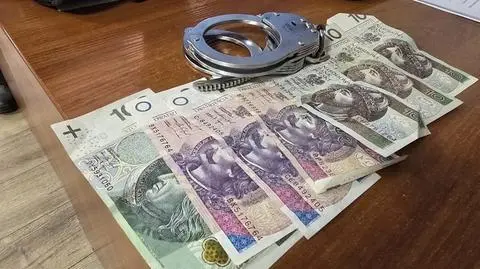 Miał zaoferować funkcjonariuszom łapówkę