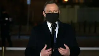 Prezydent Andrzej Duda zapalił "Światło Wolności" na Placu Piłsudskiego w Warszawie