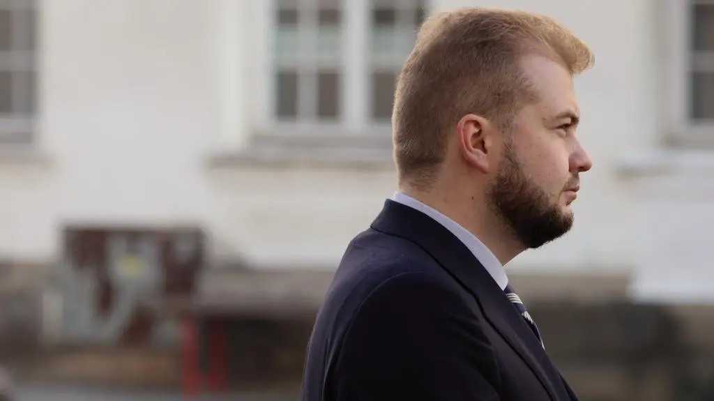 "Karygodne zachowanie" i zawieszenie. "Politycznie ma to duży wymiar"