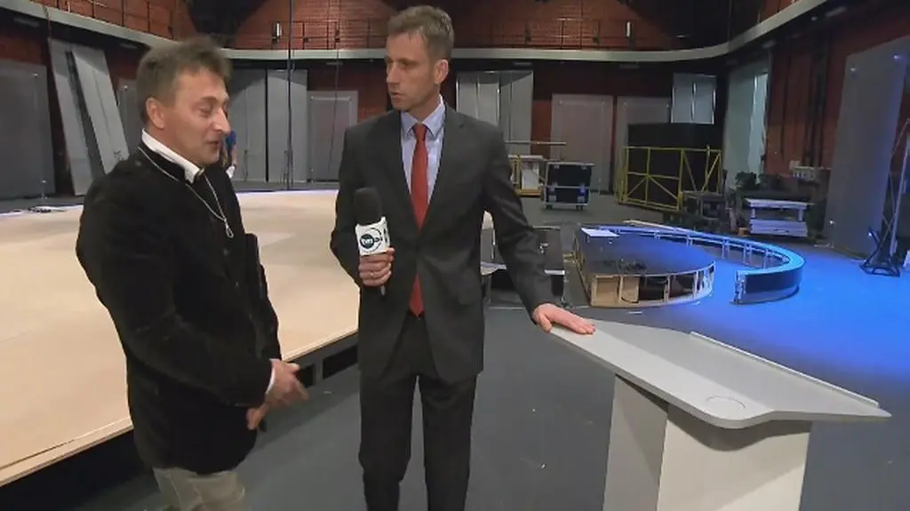 Kopacz obok Korwina Szydło obok Petru