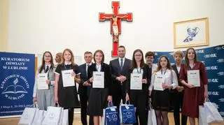 Minister Czarnek z finalistami konkursu retorycznego