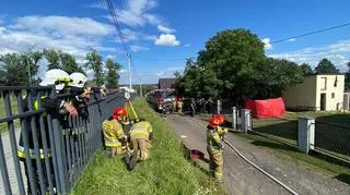 Na miejscu pracują służby