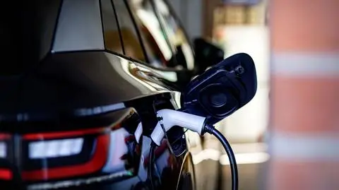 Rząd dopłaci do domowych stacji ładowania. Jest wstępny termin naboru wniosków