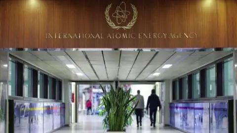 Iran grozi blokadą inspekcji nuklearnych, "jeśli inni nie wypełnią swoich zobowiązań"