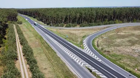 Bywa nazywana "drogą śmierci". Powstaje bezpieczna alternatywa