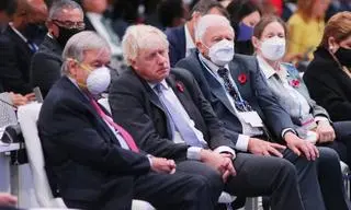 Od lewej: sekretarz generalny ONZ Antonio Guterres, brytyjski premier Boris Johnson i słynny biolog David Attenborough