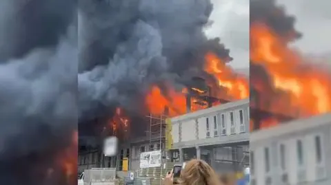 Duży pożar w Gdyni. Po włączeniu alarmu w szkole ewakuowano około 700 osób