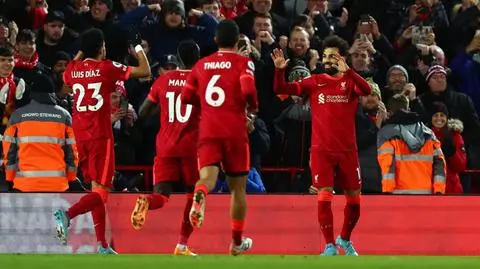 Liverpool zagrał na szóstkę. The Reds o krok od lidera