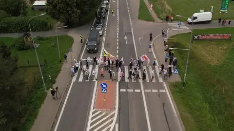 Rybacy rekreacyjni blokowali krajową "szóstkę". Domagają się odszkodowań