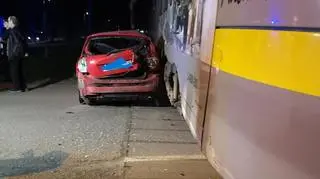 Zderzenie samochodu z pociągiem
