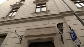 Kamienica na rogu ulic Wiślnej i Gołębiej w Krakowie