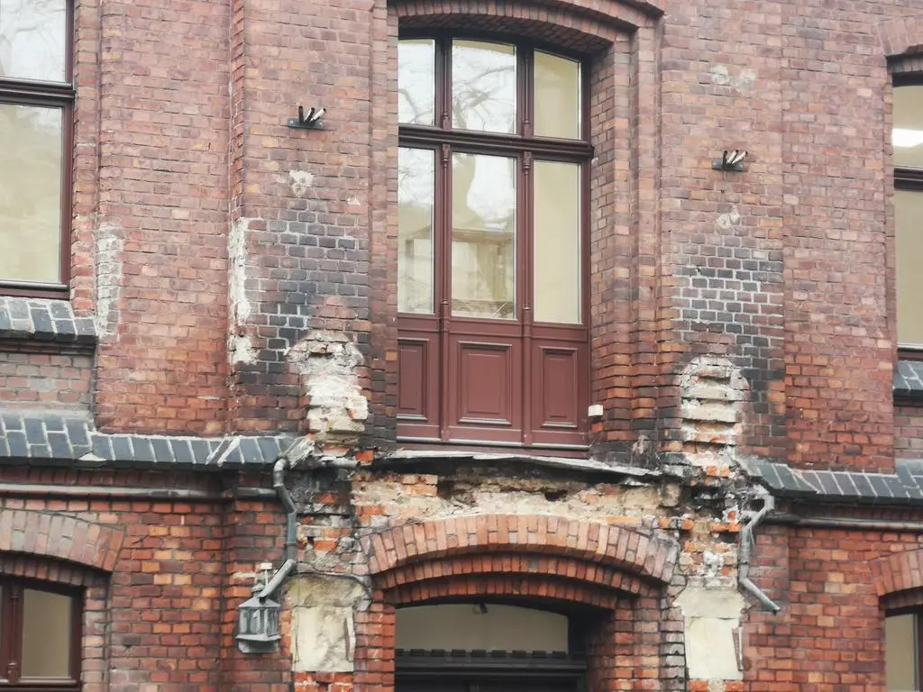 Oderwany balkon