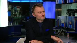 Piotr Jacoń w studiu TVN24