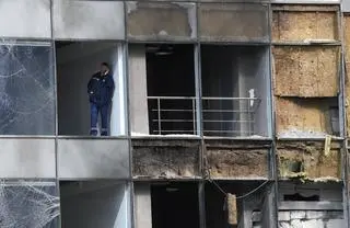 Uszkodzone wieżowce w Moskwie po ataku dronów