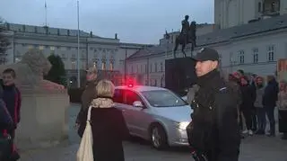 Kwadrans u prezydenta. Po przyjęciu dymisji rząd wraca do Sejmu