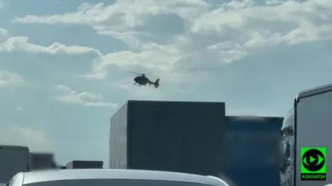 Kobieta straciła przytomność w samochodzie. Na A2 lądował śmigłowiec LPR