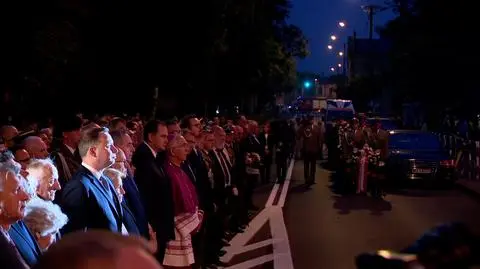 Uczestnicy uroczystości uczcili pamięć ofiar minutą ciszy