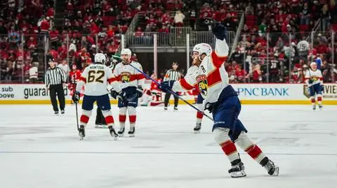 Niecodzienne rozstrzygnięcie w NHL. Dogrywka dłuższa niż regulaminowy czas gry